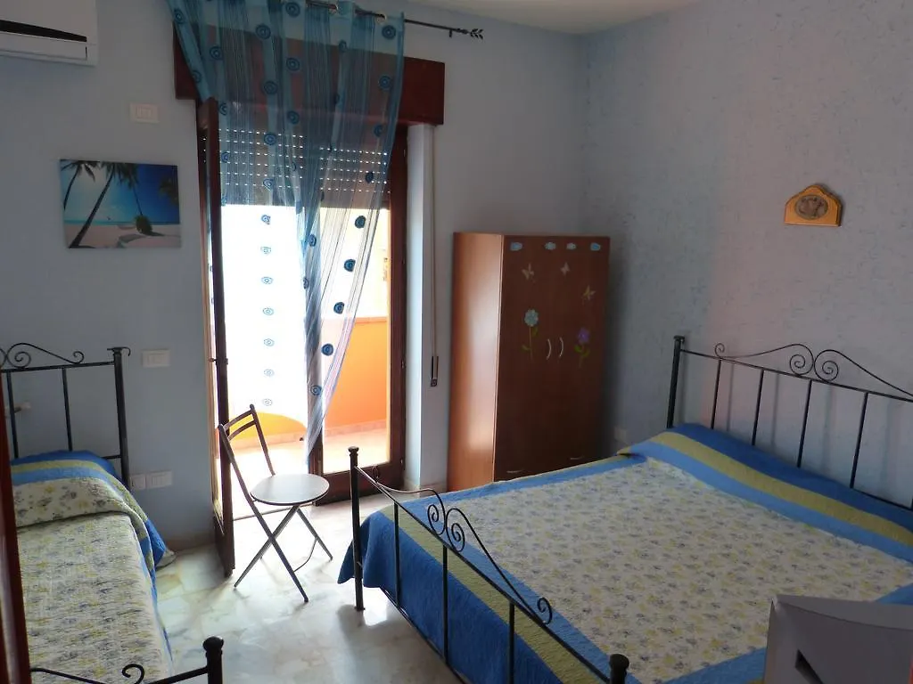 ベッド・アンド・ブレックファスト B&B Figli Dei Fiori レアルモンテ